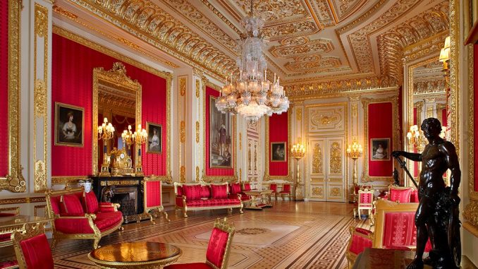 Buckingham Palace Crimson Drawing Room