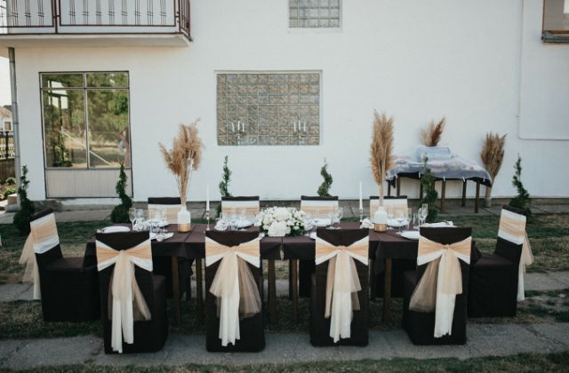 A wedding table outdoors