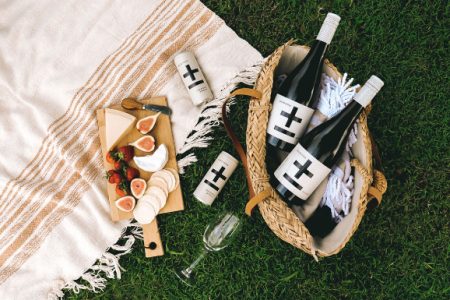 Alcohol free wine picnic grass