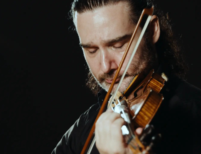 Mathieu Arama musician violin